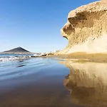 Home2book Ocean View House El Medano, Pool *