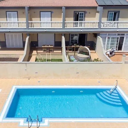 Home2book Ocean View House El Medano, Pool Hébergement de vacances El Médano