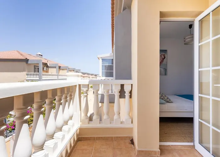 Home2book Ocean View House El Medano, Pool