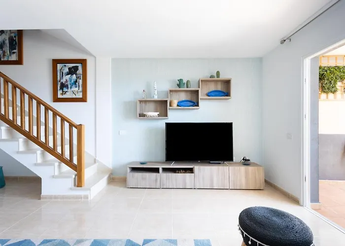 Hébergement de vacances Home2book Ocean View House El Medano, Pool