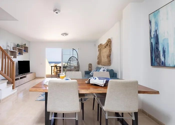 Hébergement de vacances Home2book Ocean View House El Medano, Pool *