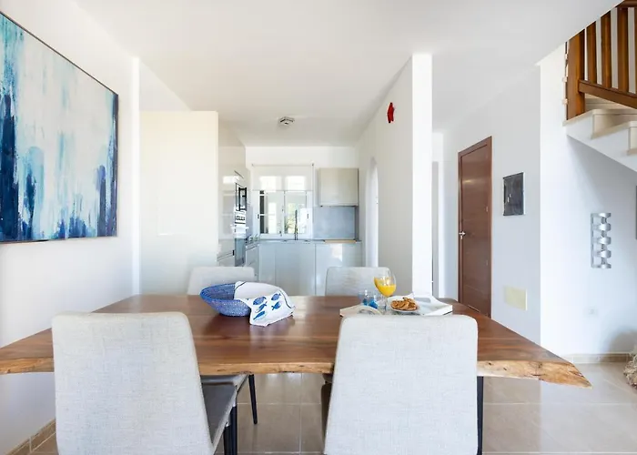 Hébergement de vacances Home2book Ocean View House El Medano, Pool *