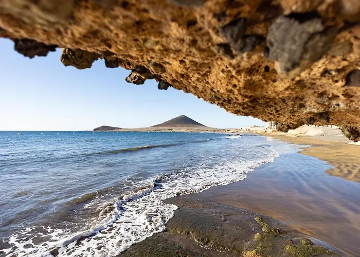 Hébergement de vacances Home2book Ocean View House El Medano, Pool El Médano